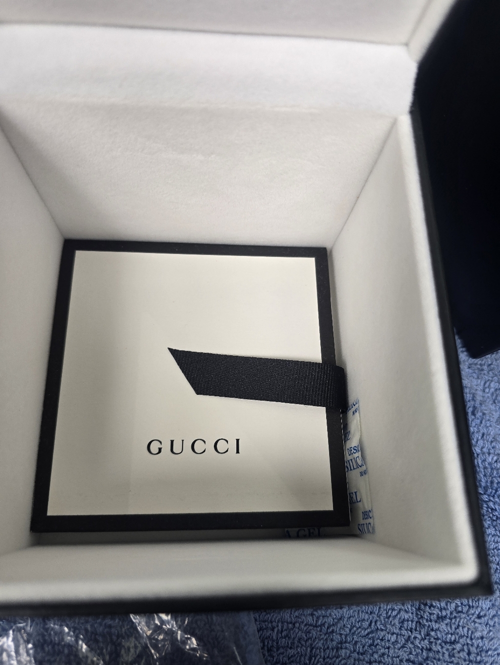 Gucci G-Chrono Silver Stainless Steel Chronograph Watch with Black Dial - Picture 5 of 7